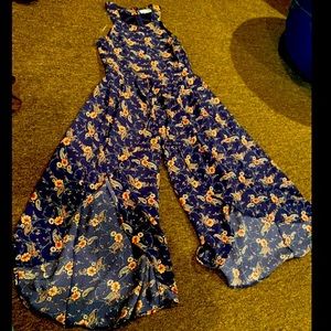 EUC Summer Romper 1pc jumper Girls Beau tees Size 10 pants suit Dress up nice